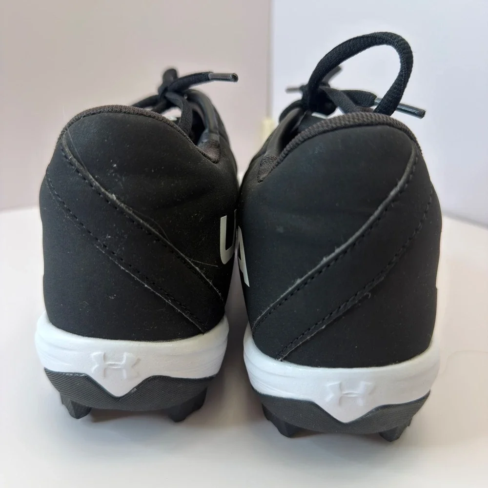 Under Armour Youth Baseball Cleats Black White 3026607-001 Size 6Y